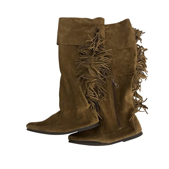 Minnetonka Women's Size 9 Brown Suede Fringe Boot Knee High Side Zip - Picture 1 of 7